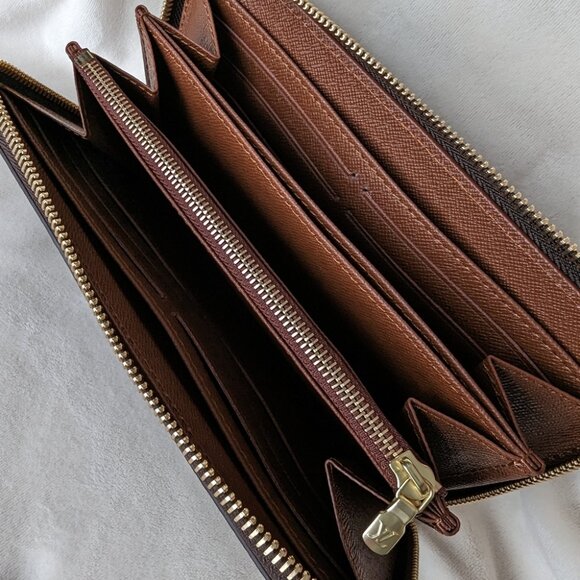 Louis Vuitton Bags Louis Vuitton Zip Around Brown Leather Monogram